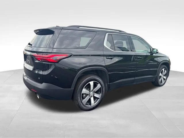 Used 2023 Mosaic Black Metallic Chevrolet LT Leather image 6