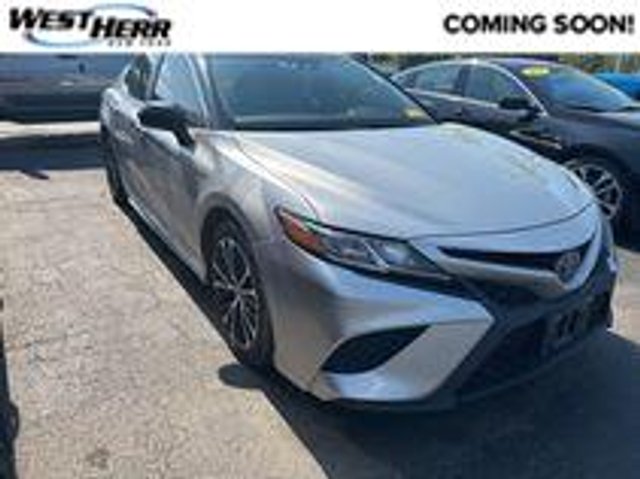 2018 Toyota Camry SE