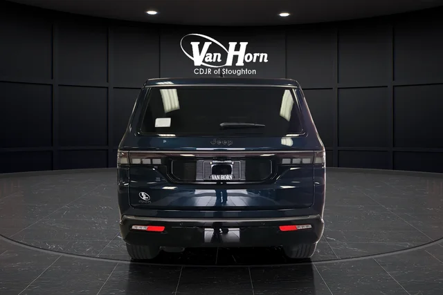 New 2026 Fathom Blue Pearl-Coat Exterior Paint Jeep Limited Altitude image 6