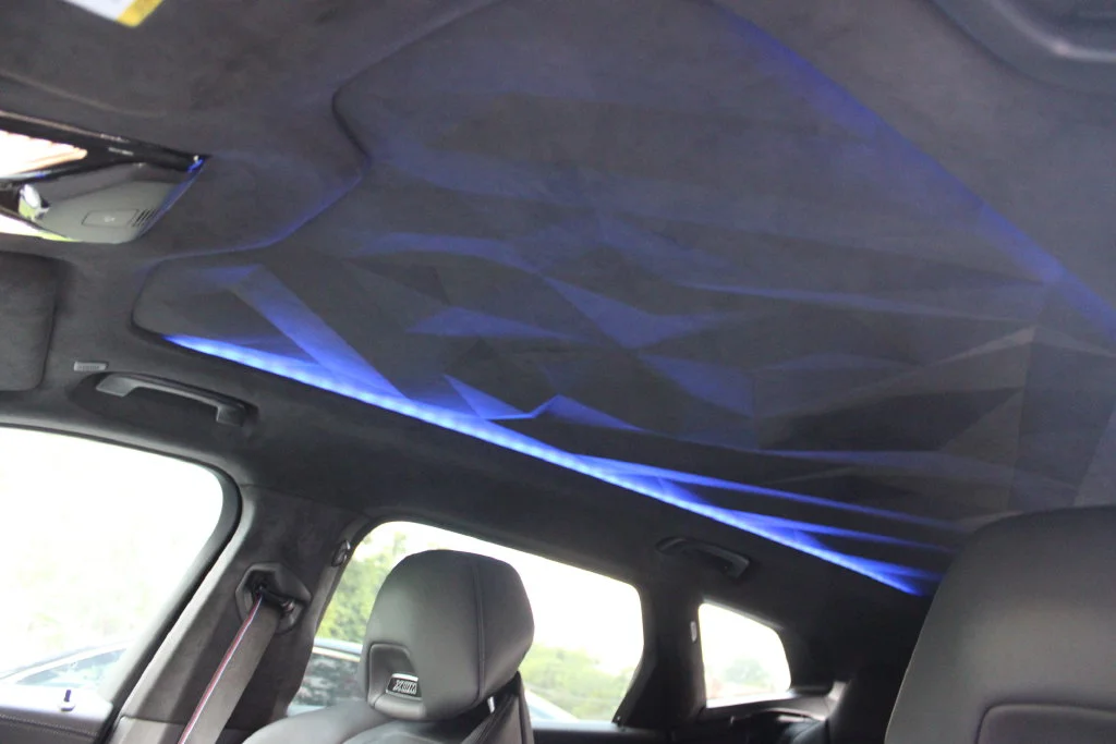 Used 2023 White BMW Base image 33