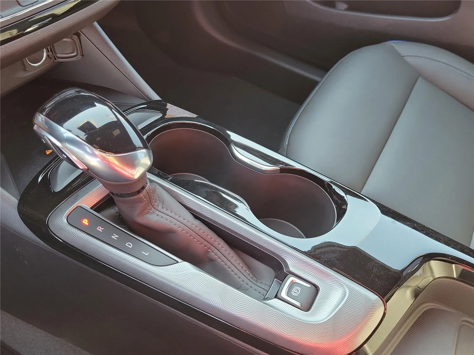 New 2026 Ebony Twilight Metallic Buick Sport Touring image 30