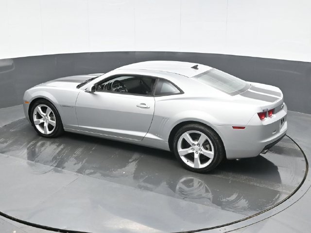 Used 2011 Silver Chevrolet 1LS image 11