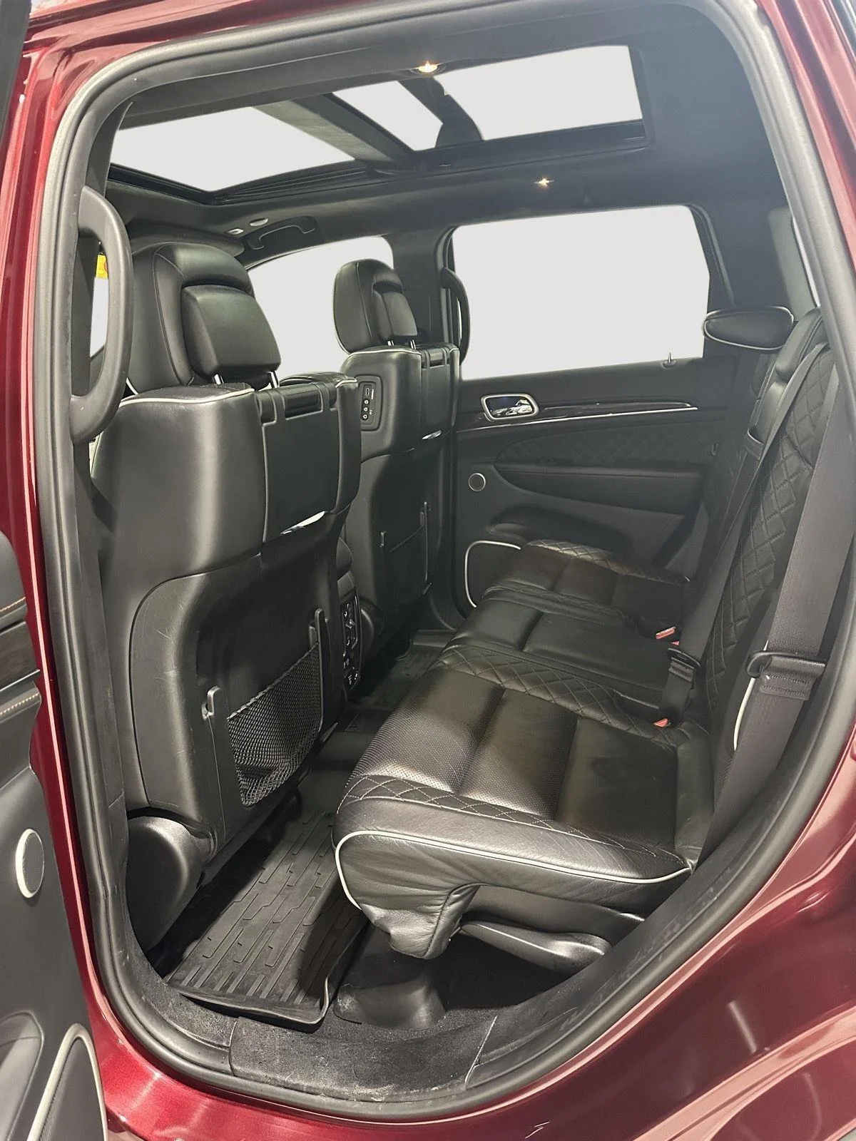 Used 2019 Velvet Red Pearlcoat Jeep Summit image 22