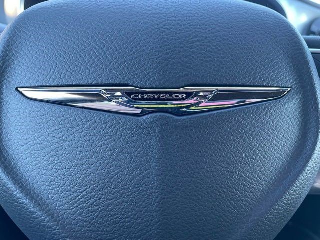 New 2026 Bright White Clearcoat Chrysler Limited image 18