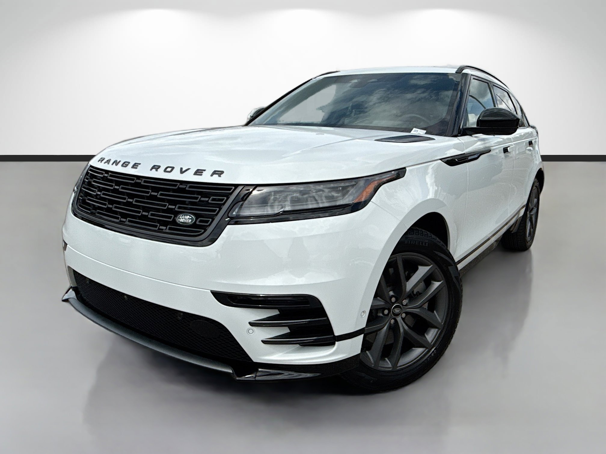 2026 Land Rover Range Rover Velar Dynamic SE