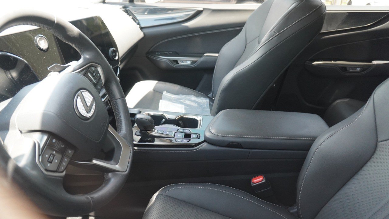 Used 2022 Gray Lexus NX 350 Premium image 10