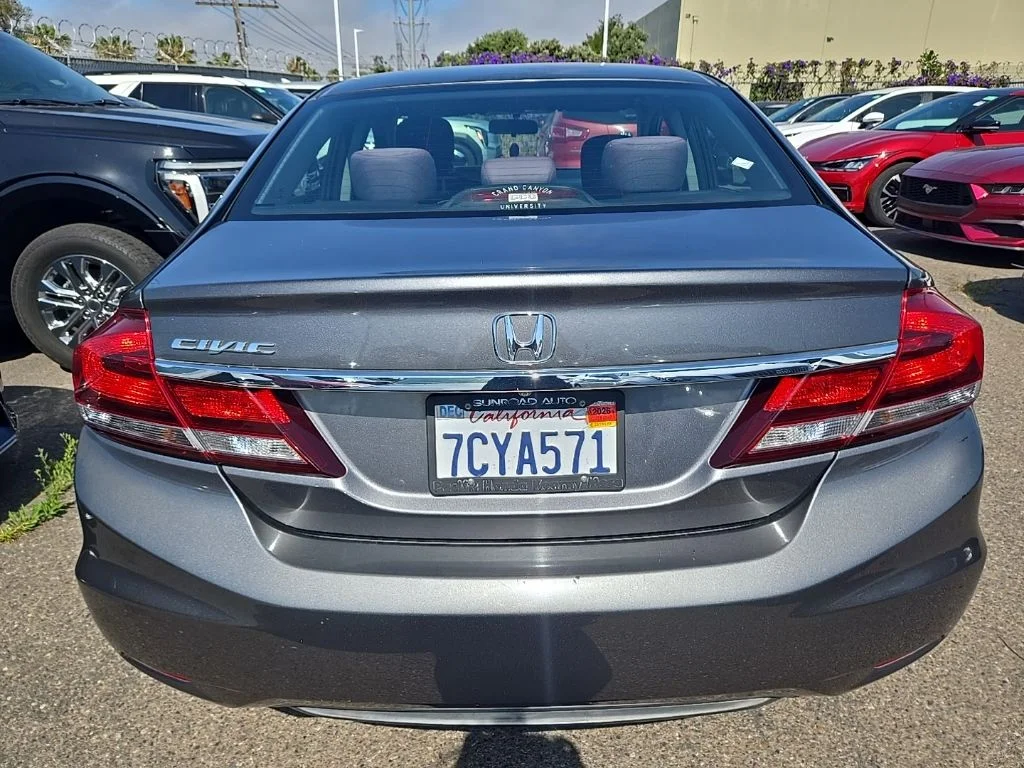 Used 2013 Gray Honda LX image 8