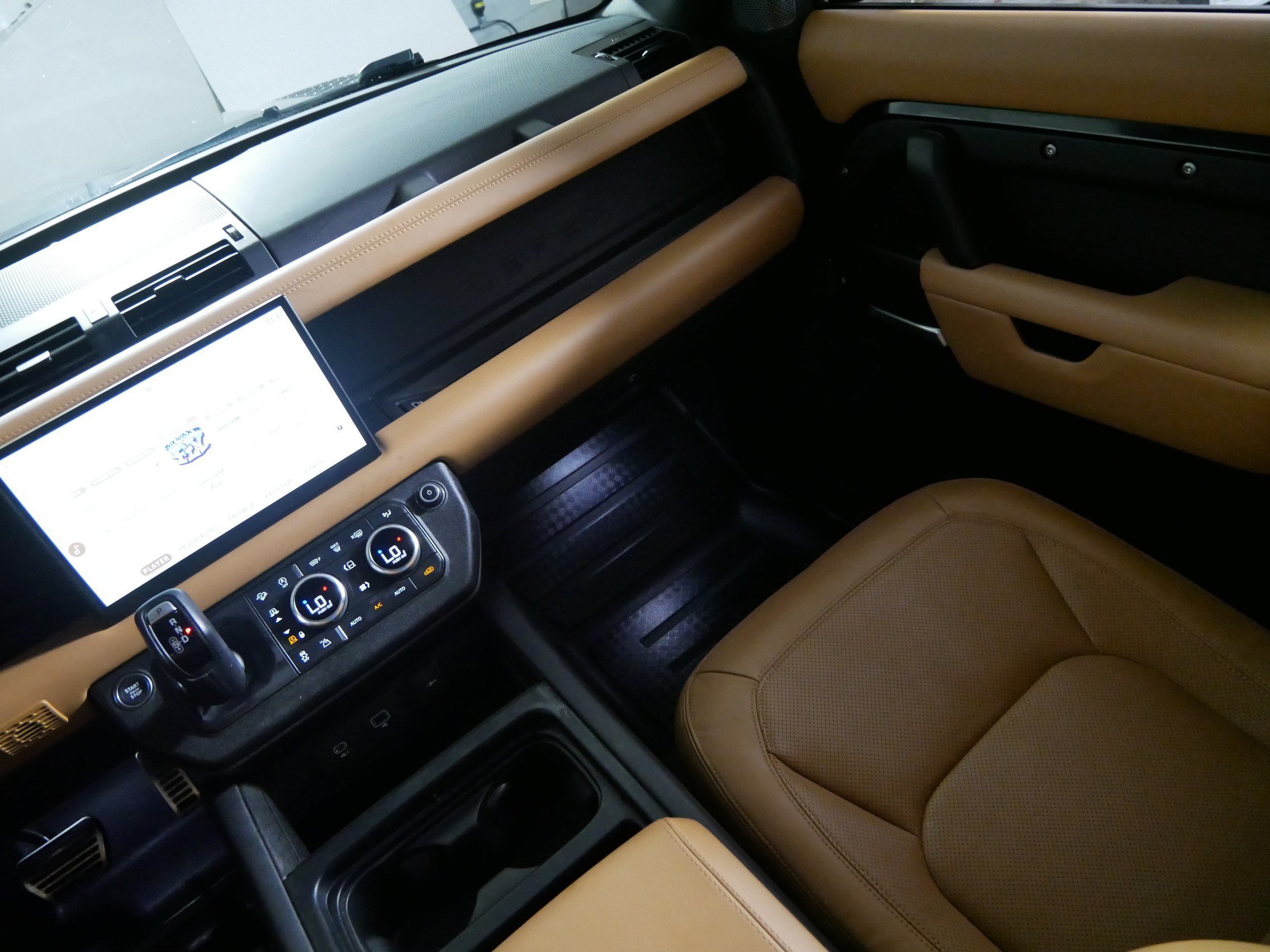 Certified Used 2023 Santorini Black Metallic Land Rover V8 image 11