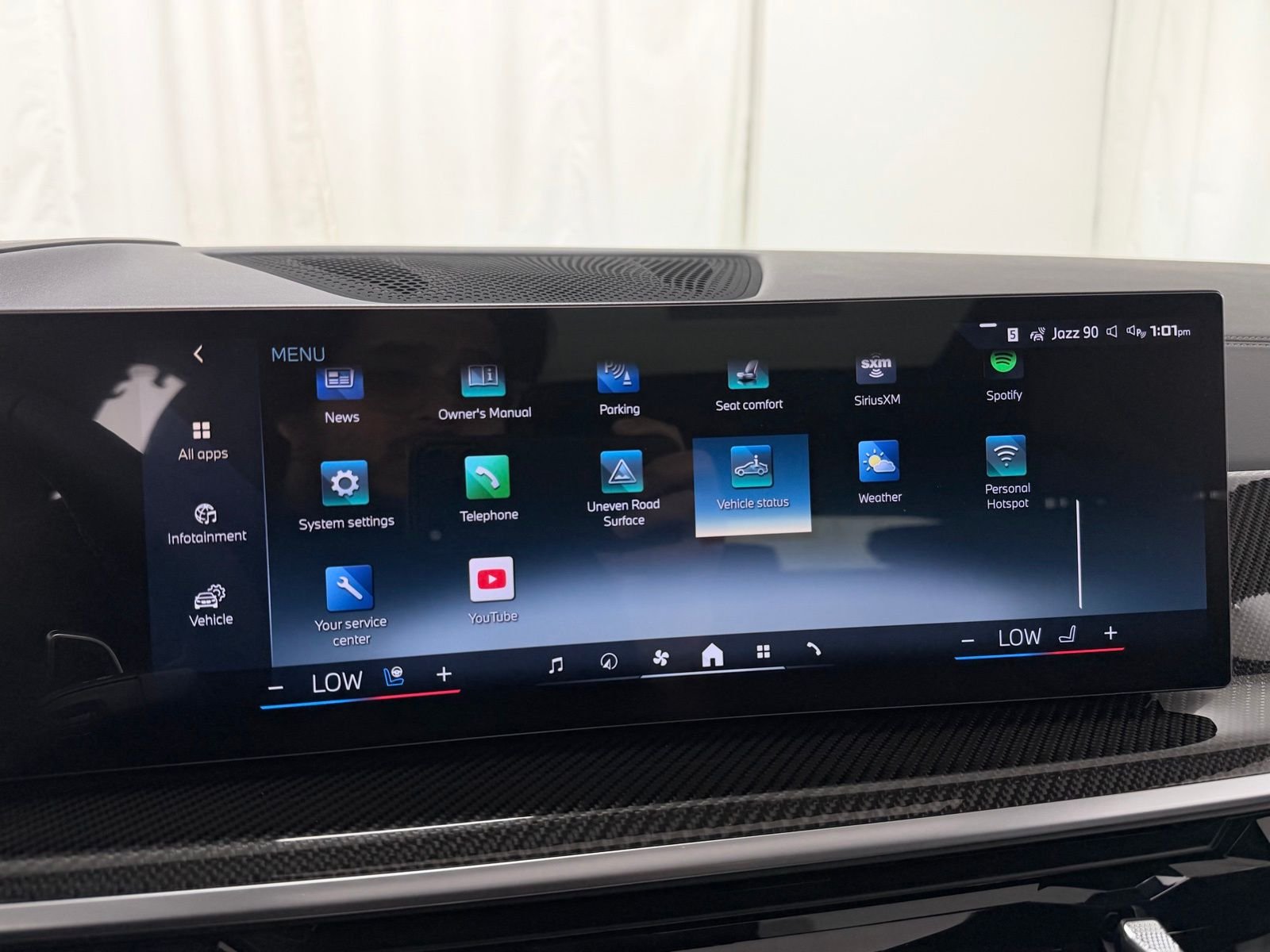 New 2026 Black Sapphire Metallic BMW M60i image 25