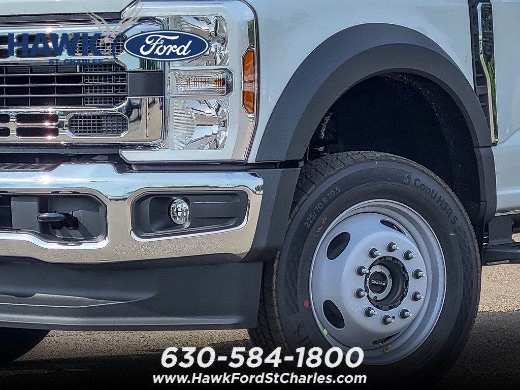New 2026 Oxford White Ford XL image 3