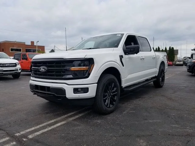 New 2026 Oxford White Ford XLT image 11
