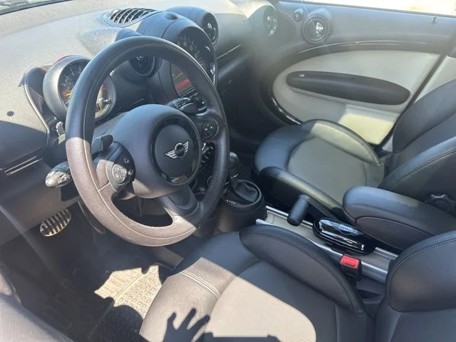 Used 2015 Blue MINI Base image 9
