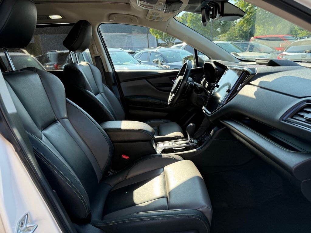 Used 2023 White Subaru Onyx Edition image 36