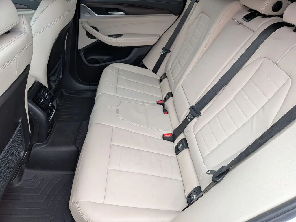 Used 2021 White BMW sDrive30i image 30