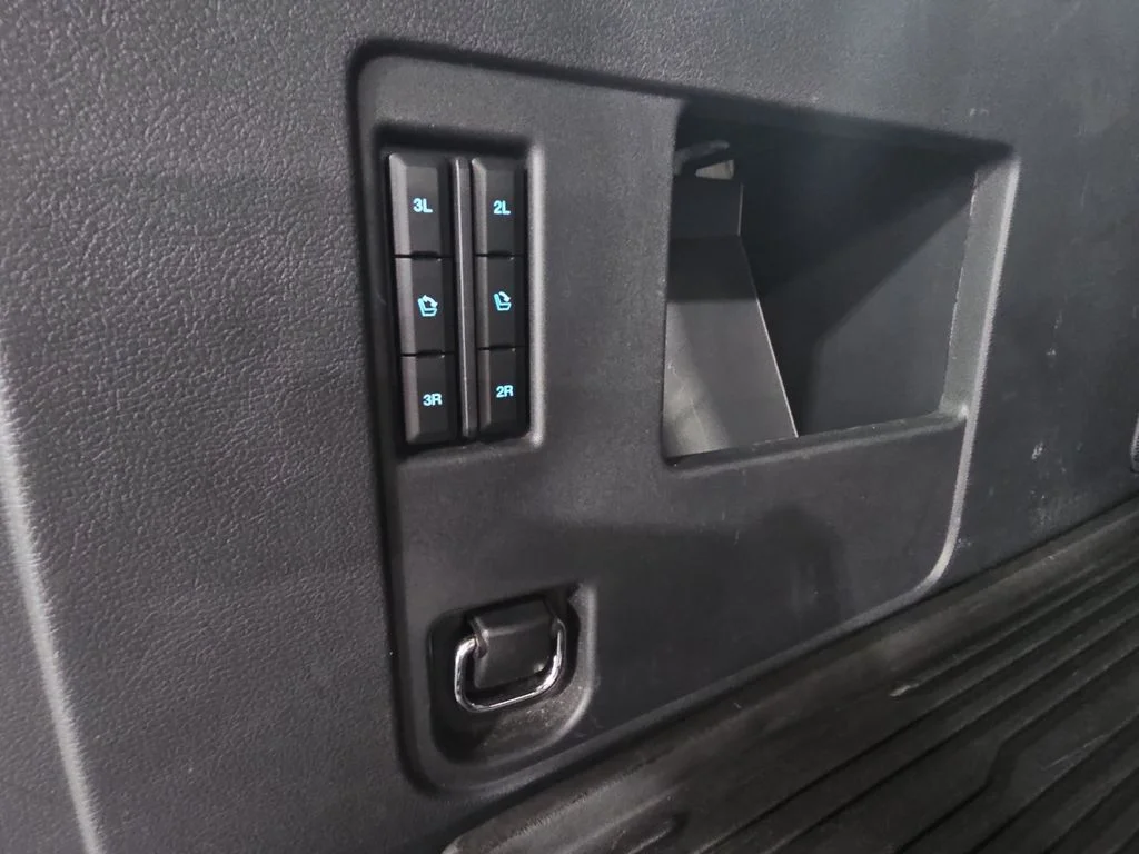 Used 2023 White Ford Platinum image 16