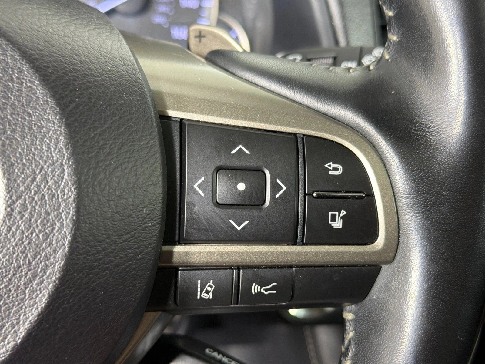 Used 2021 Eminent White Pearl Lexus RX 350 image 27