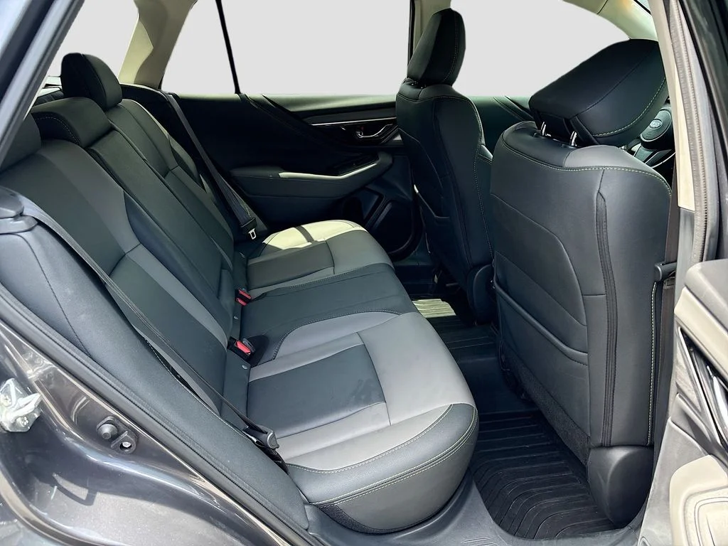 Used 2022 Gray Metallic Subaru Onyx Edition XT image 27