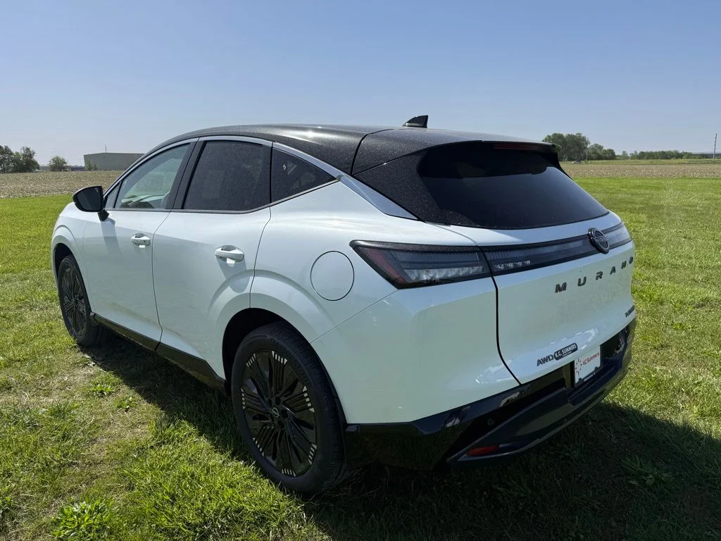 New 2026 White Pearl Nissan Platinum image 7
