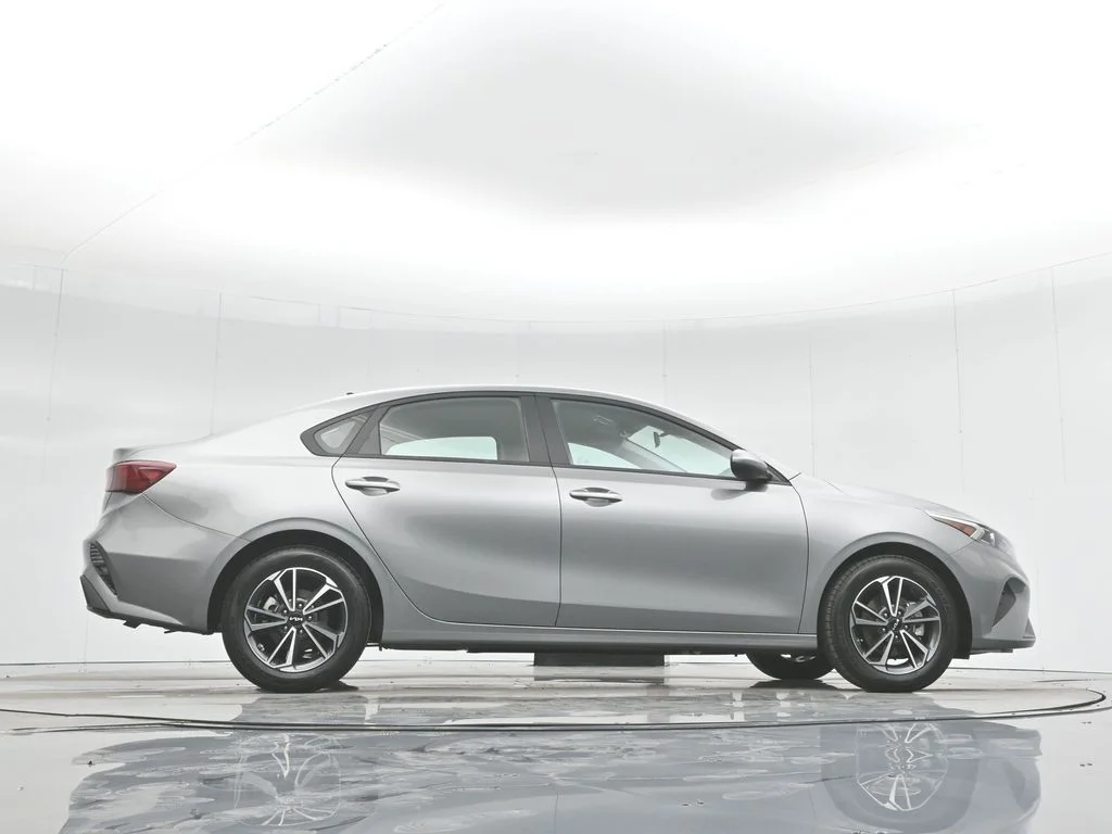 Used 2022 Gray Kia LXS image 50