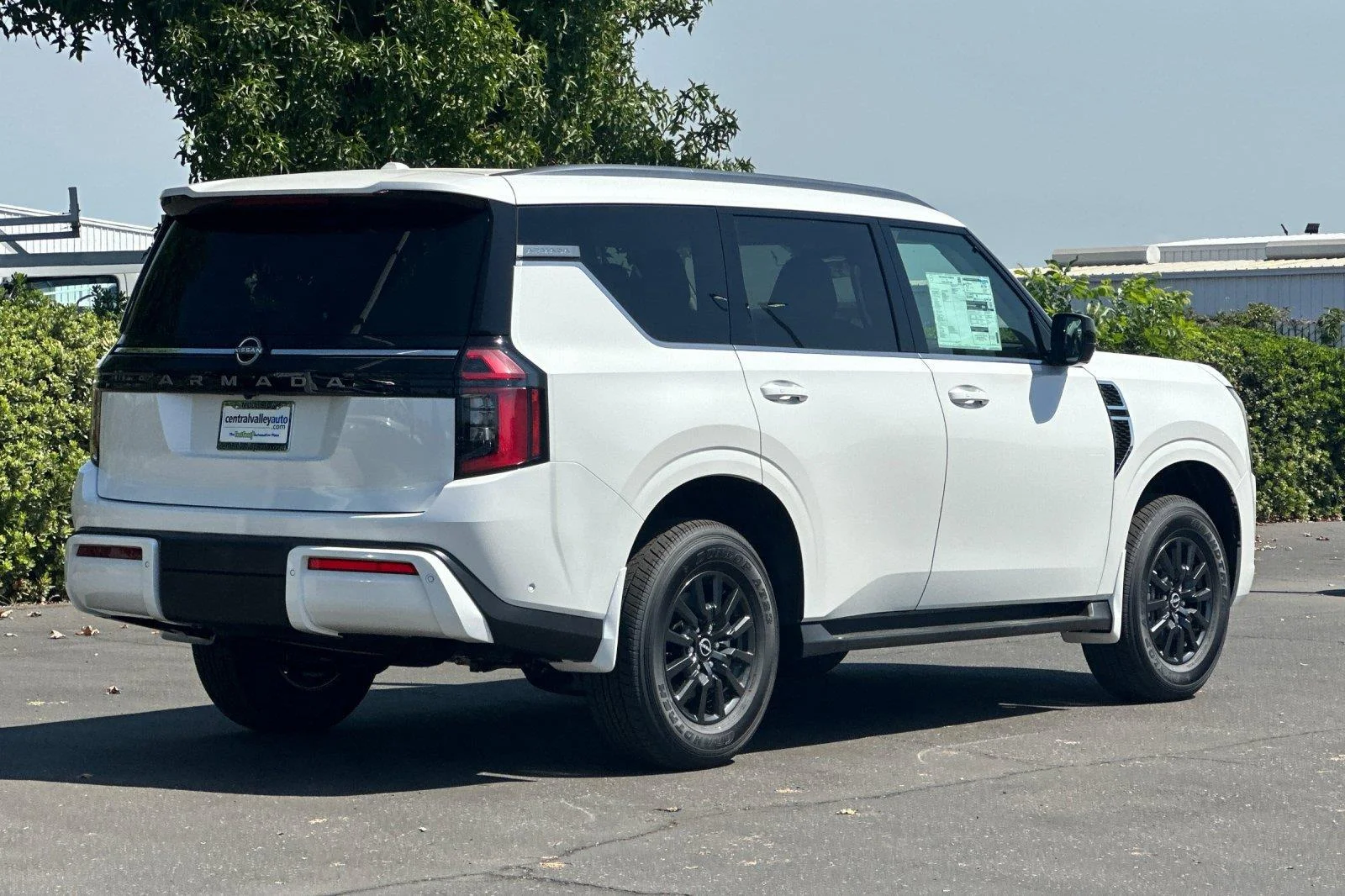 2026 Nissan Armada SV - Photo 3
