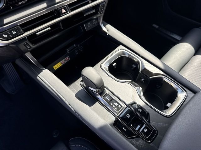 New 2026 Eminent White Pearl Lexus  350 LUXURY image 21