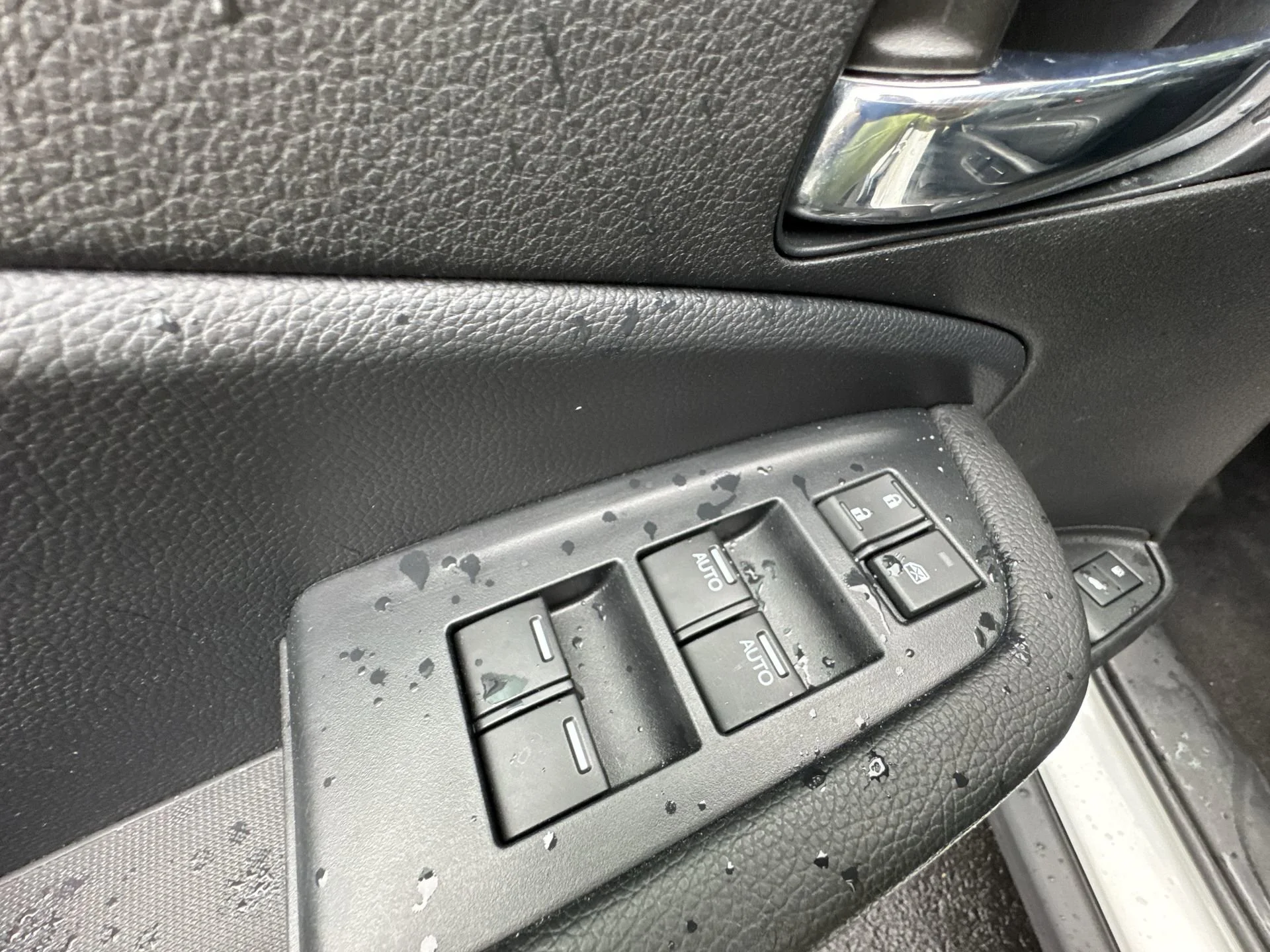 Used 2021 Platinum White Pearl Honda Touring image 13