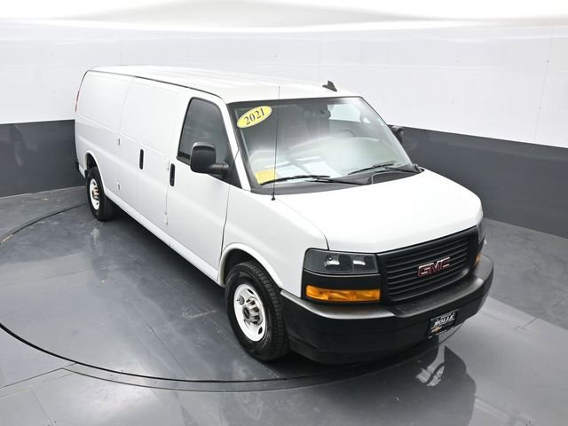 2021 GMC Savana 2500 Ext WB's photo