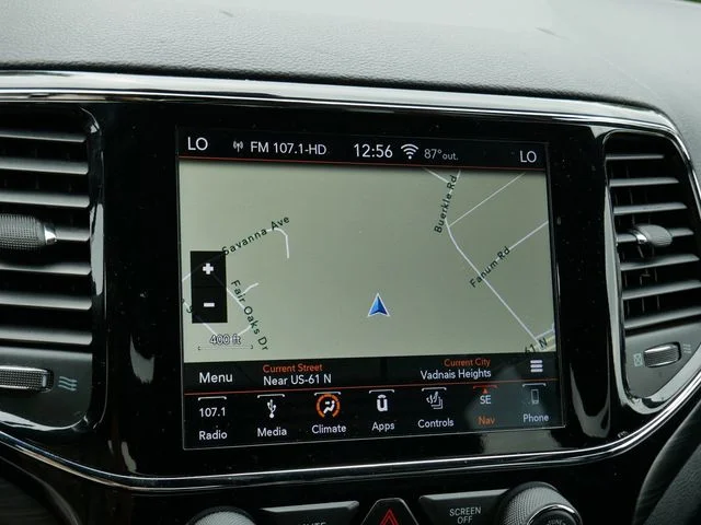 Used 2019 Diamond Black Jeep Altitude image 21