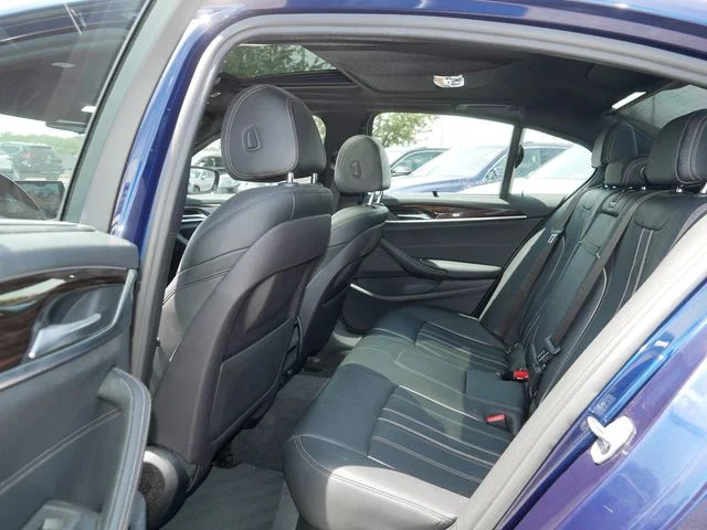 Used 2019 Blue Metallic BMW 540i xDrive image 17