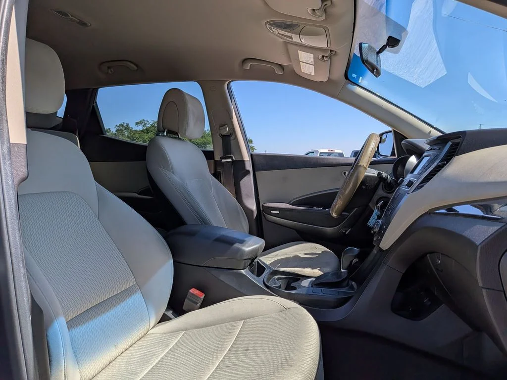 Used 2018 Blue Hyundai 2.4 Base image 22