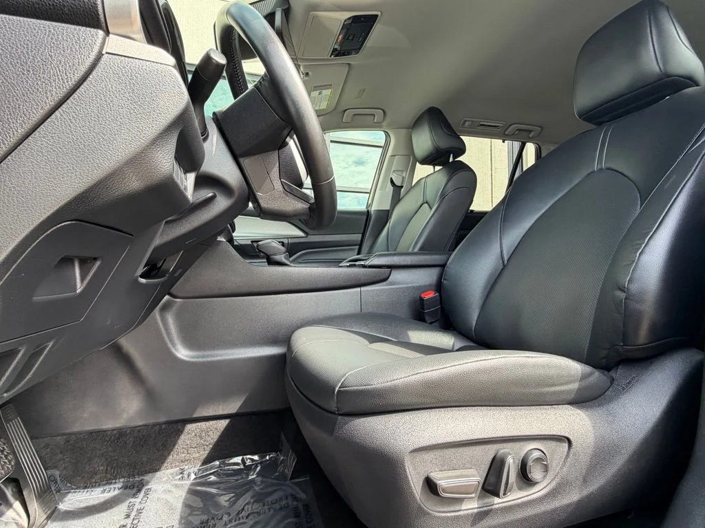 Used 2025 Black Toyota XLE image 10