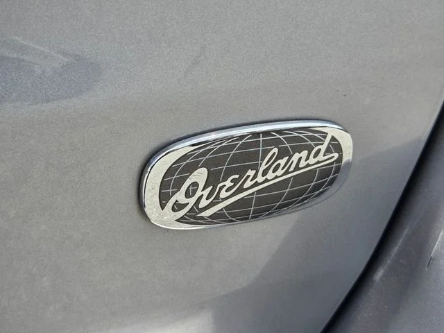 Used 2015 Silver Jeep Overland image 32