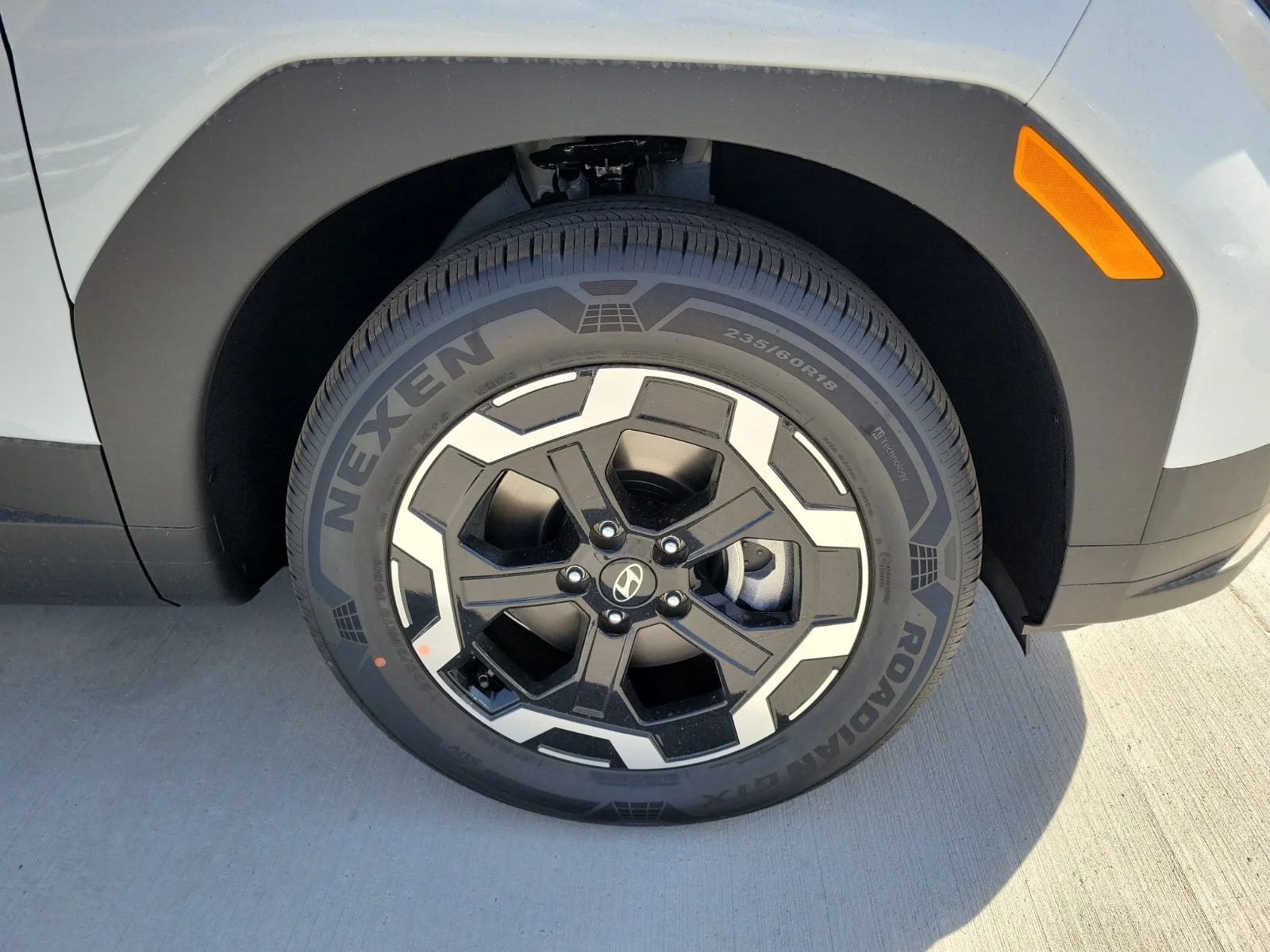 New 2027 Serenity White Hyundai SEL 4dr Front-Wheel Drive image 7