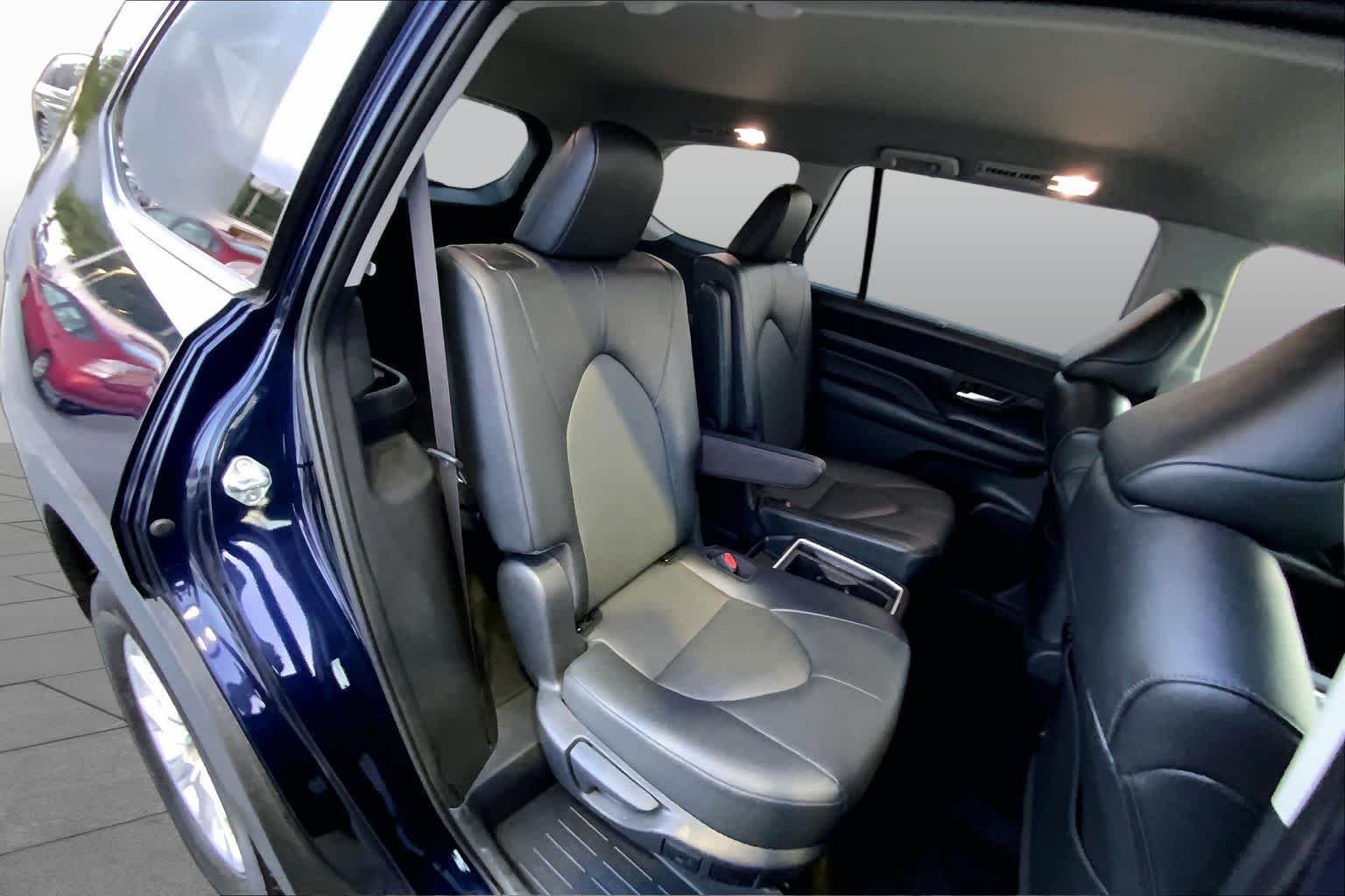 Used 2025 Blueprint Toyota XLE image 19