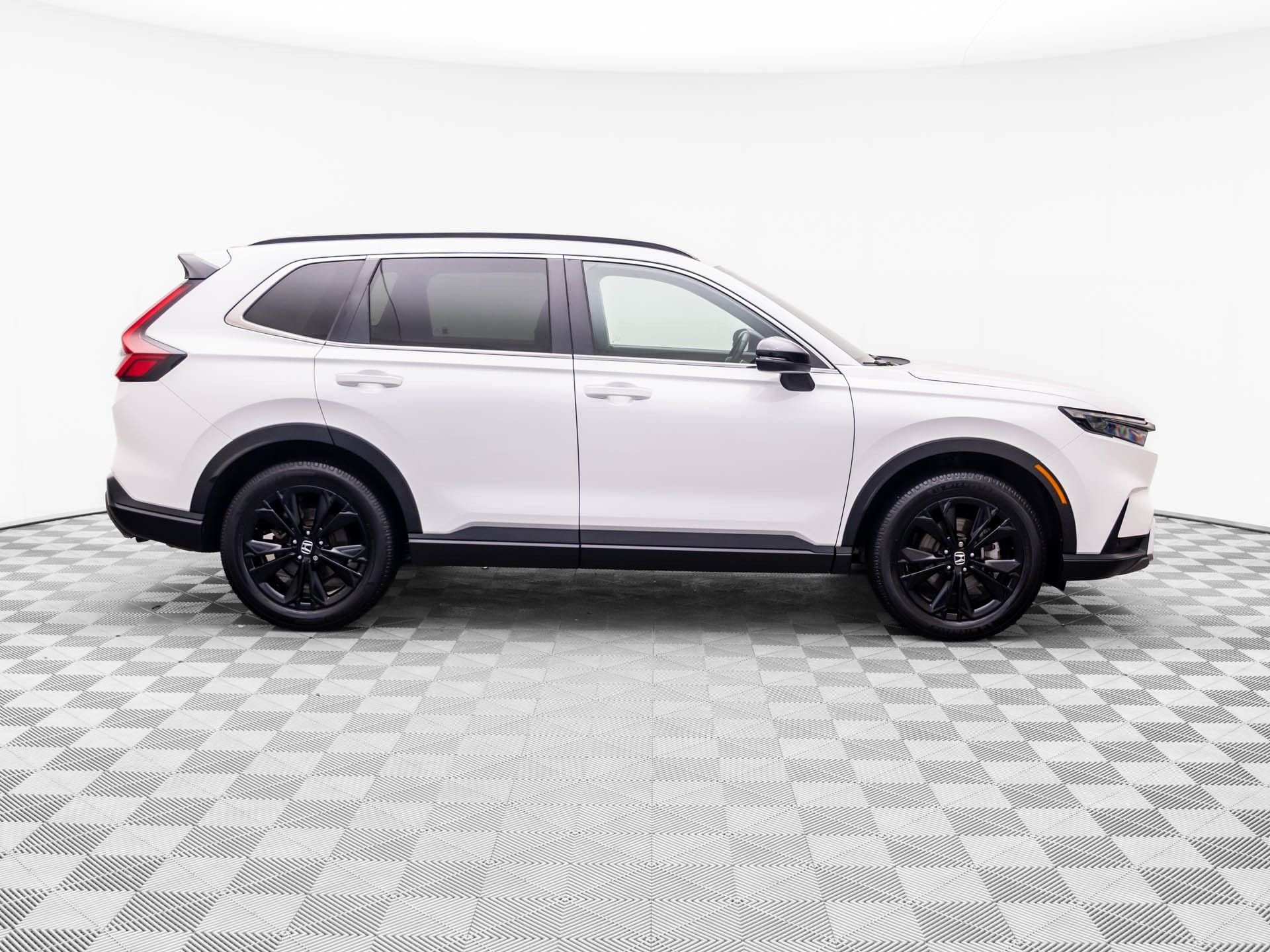 Used 2023 White Honda Sport Touring image 7