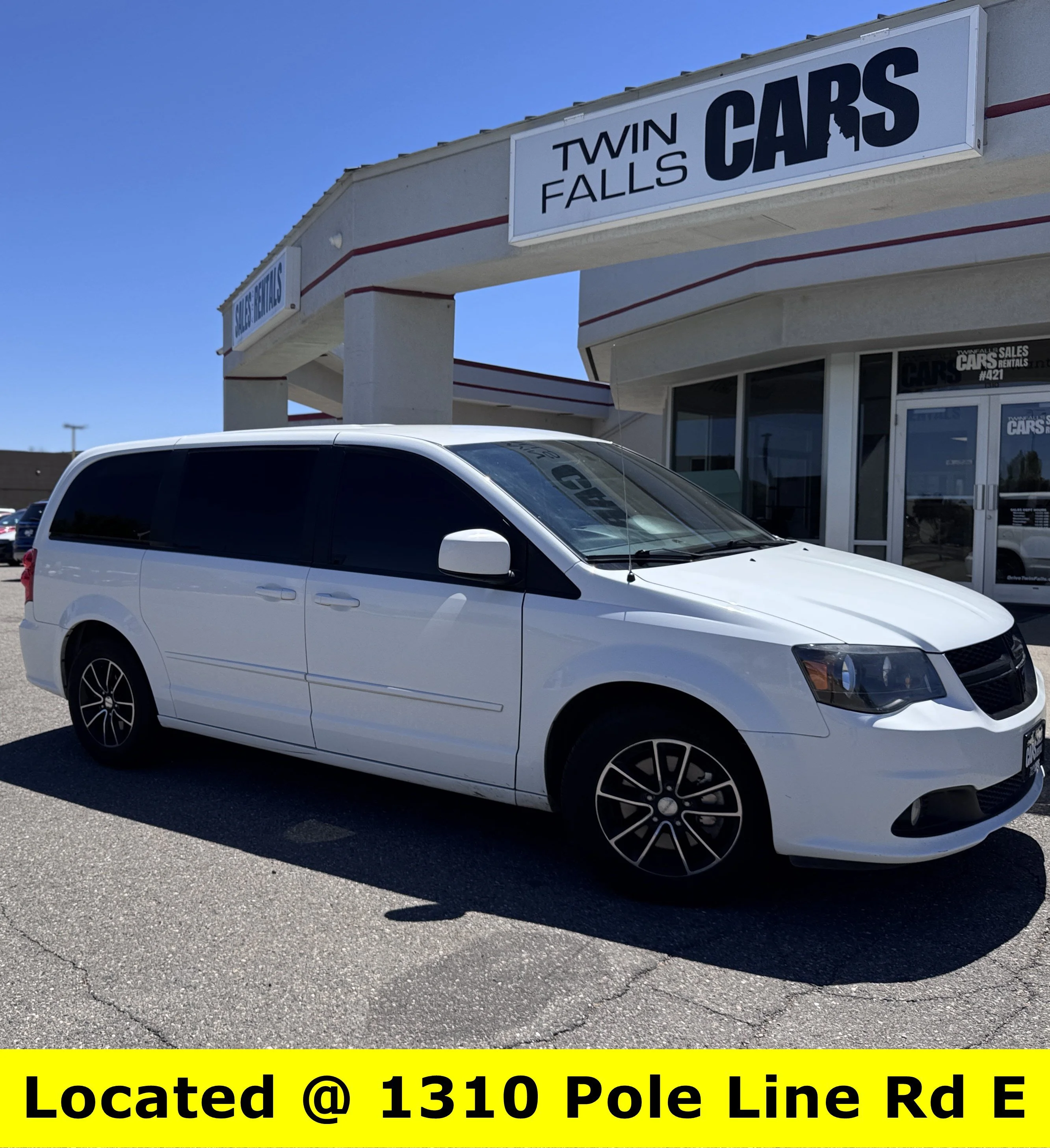 Used 2016 Bright White Clearcoat Dodge SXT Plus image 1