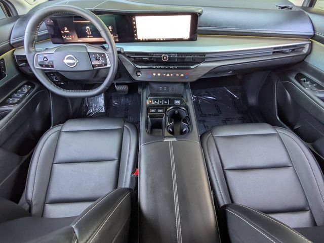 Used 2025 Boulder Gray Nissan SL image 7