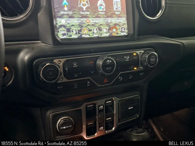 Used 2018 Green Jeep Unlimited Sahara image 23