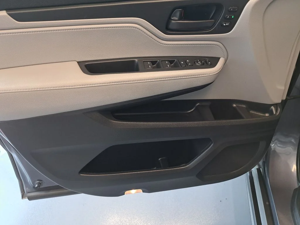 2024 Honda Odyssey EX-L - Photo 12