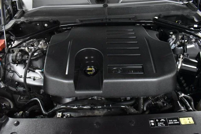 2024 Land Rover Defender X-Dynamic SE - Photo 10