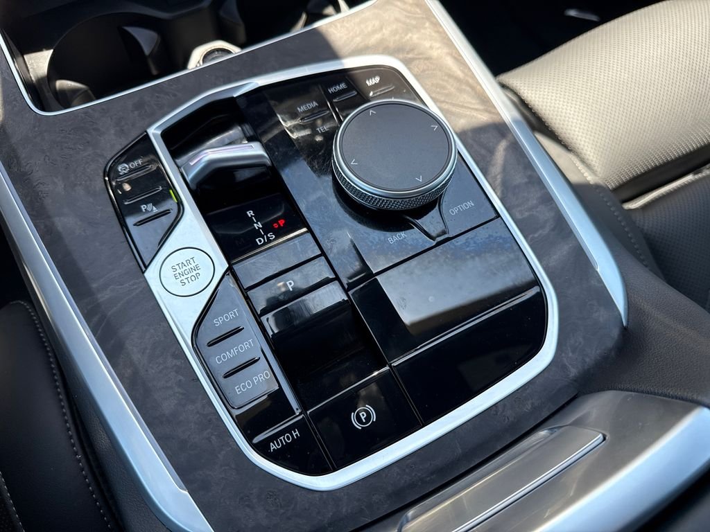 Used 2026 Gray BMW sDrive40i image 25