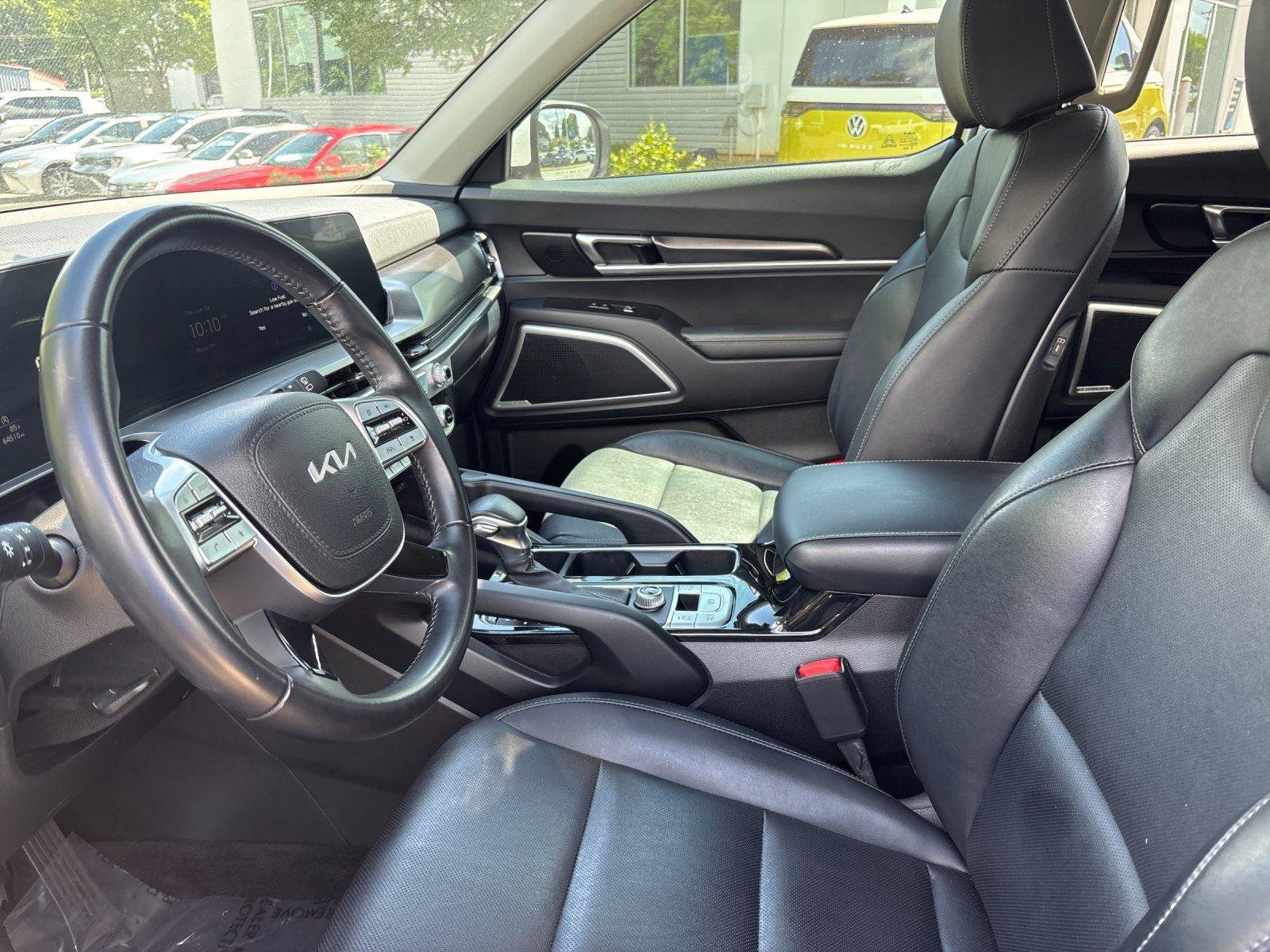Used 2023 Glacial White Pearl Kia S image 15