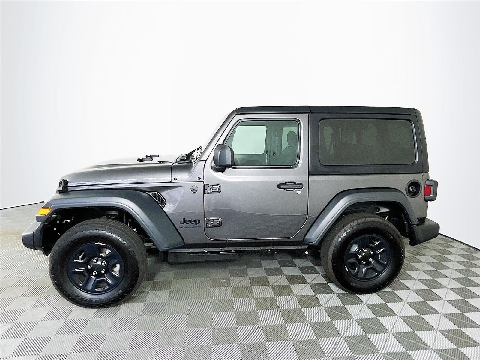 Used 2026 Granite Crystal Metallic Clearcoat Jeep Sport image 4