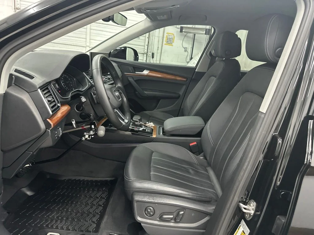 Used 2022 Black Audi 45 S line Premium image 21