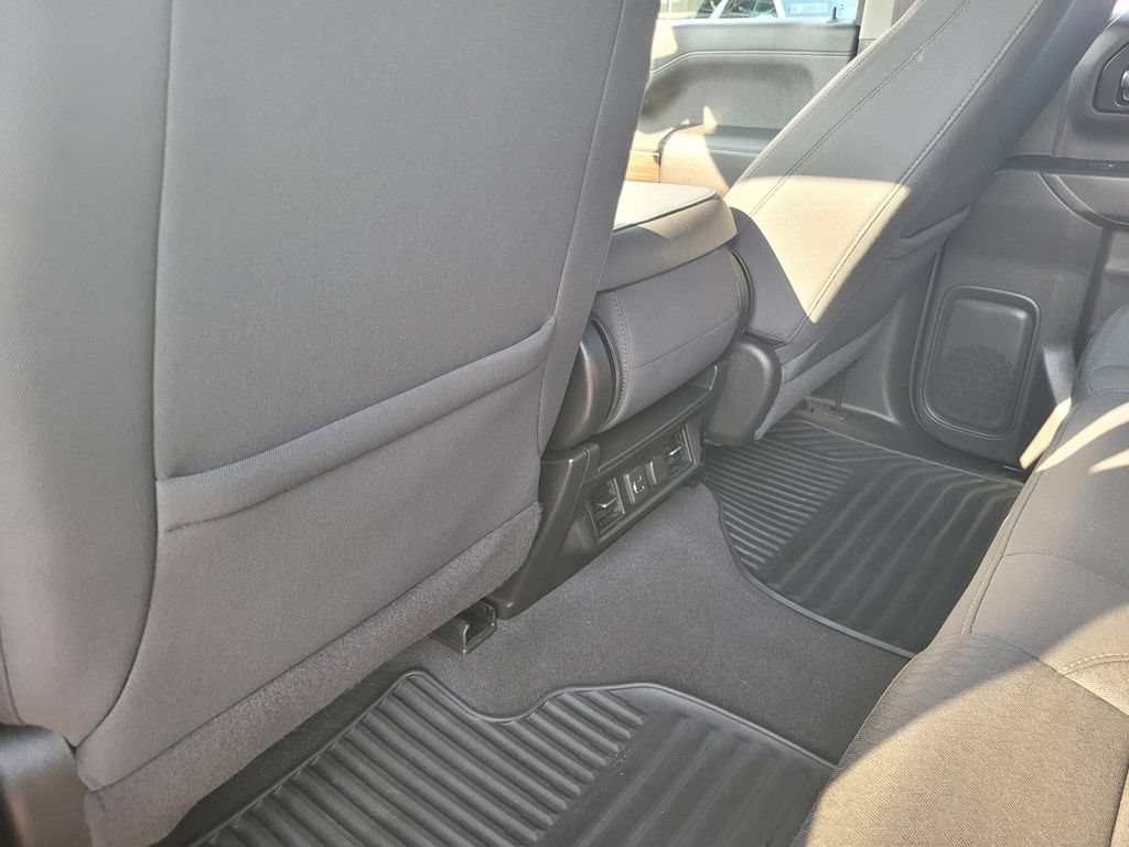 2022 Chevrolet Silverado 1500 LT - Photo 16