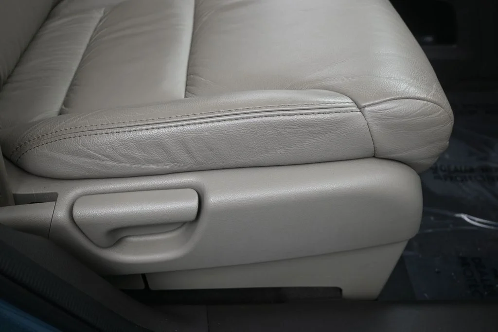 Used 2014 Twilight Blue Metallic Honda EX-L image 10