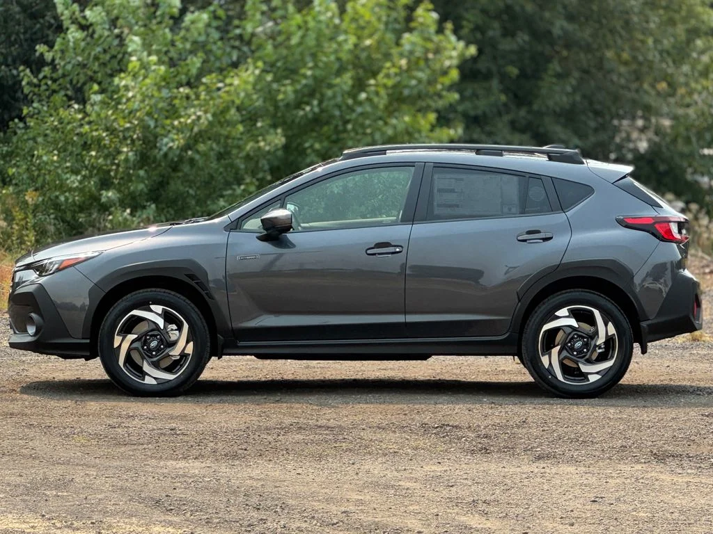 New 2026 MAGNETITE GRAY PEARL Subaru Limited Hybrid image 17