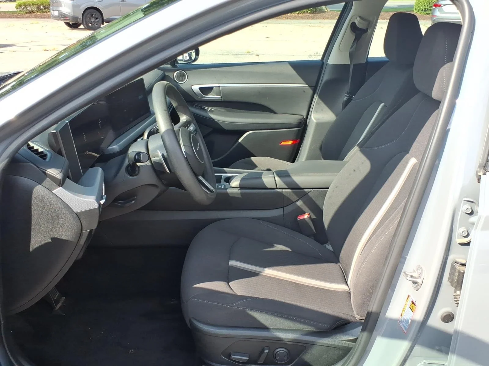 Used 2024 Transmission Blue Hyundai SEL image 10