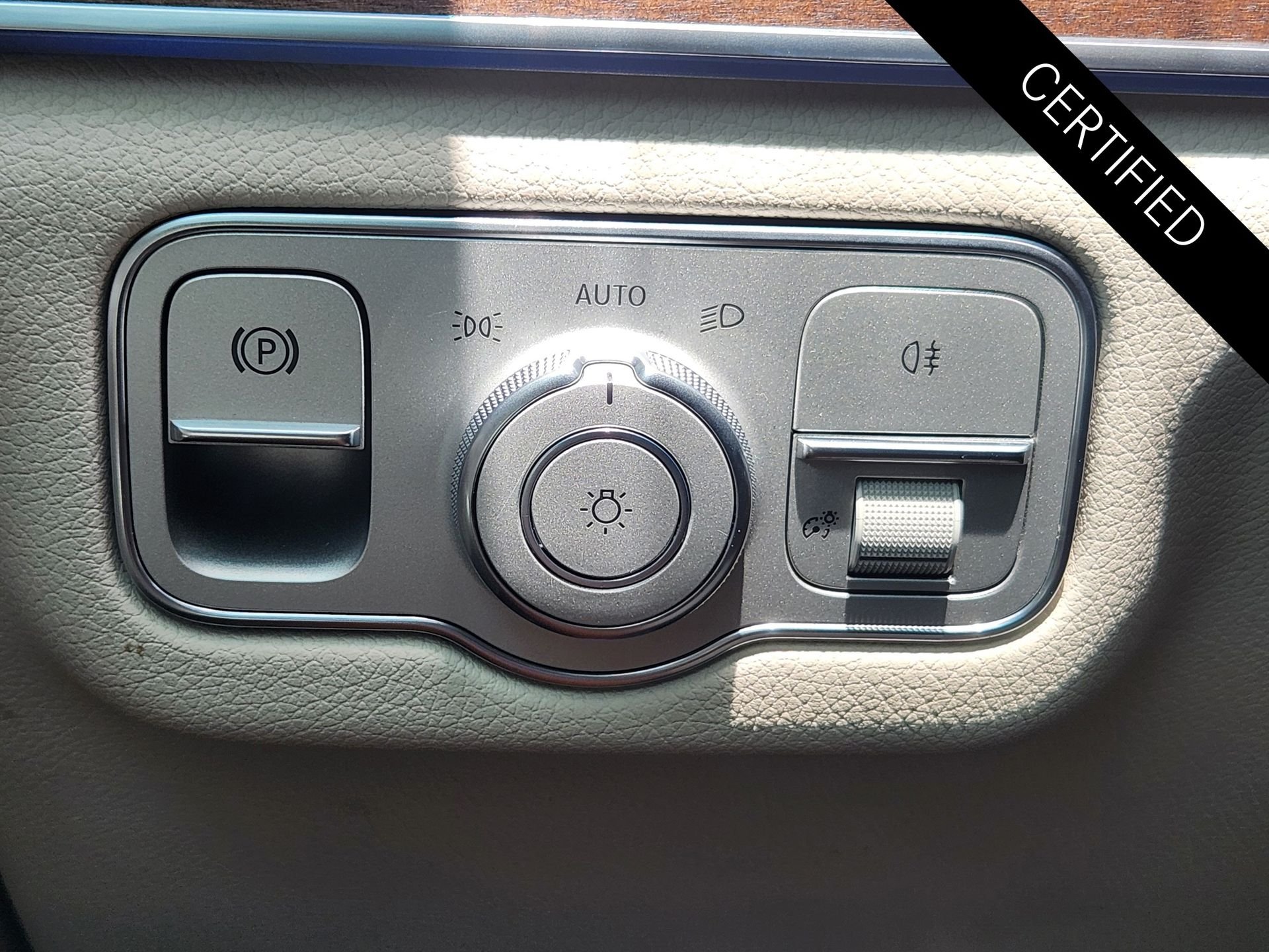 Certified Used 2026 Polar White Mercedes-Benz GLE 350 image 21