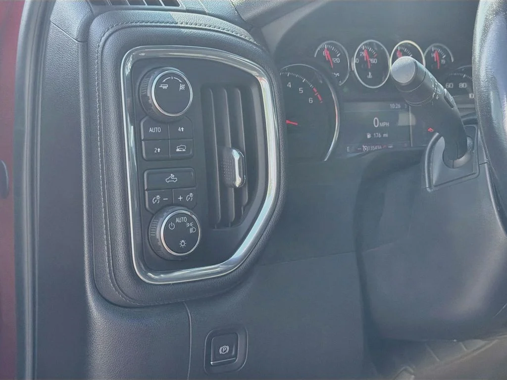 Used 2019 Red Chevrolet LT image 10